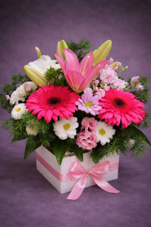 Vibrant Pink Floral Arrangement in Kraft Box –